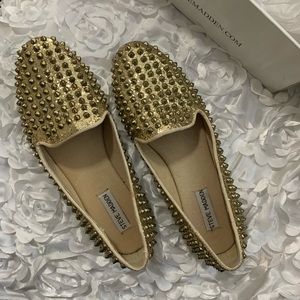 Steve Madden Studded Statement Flat